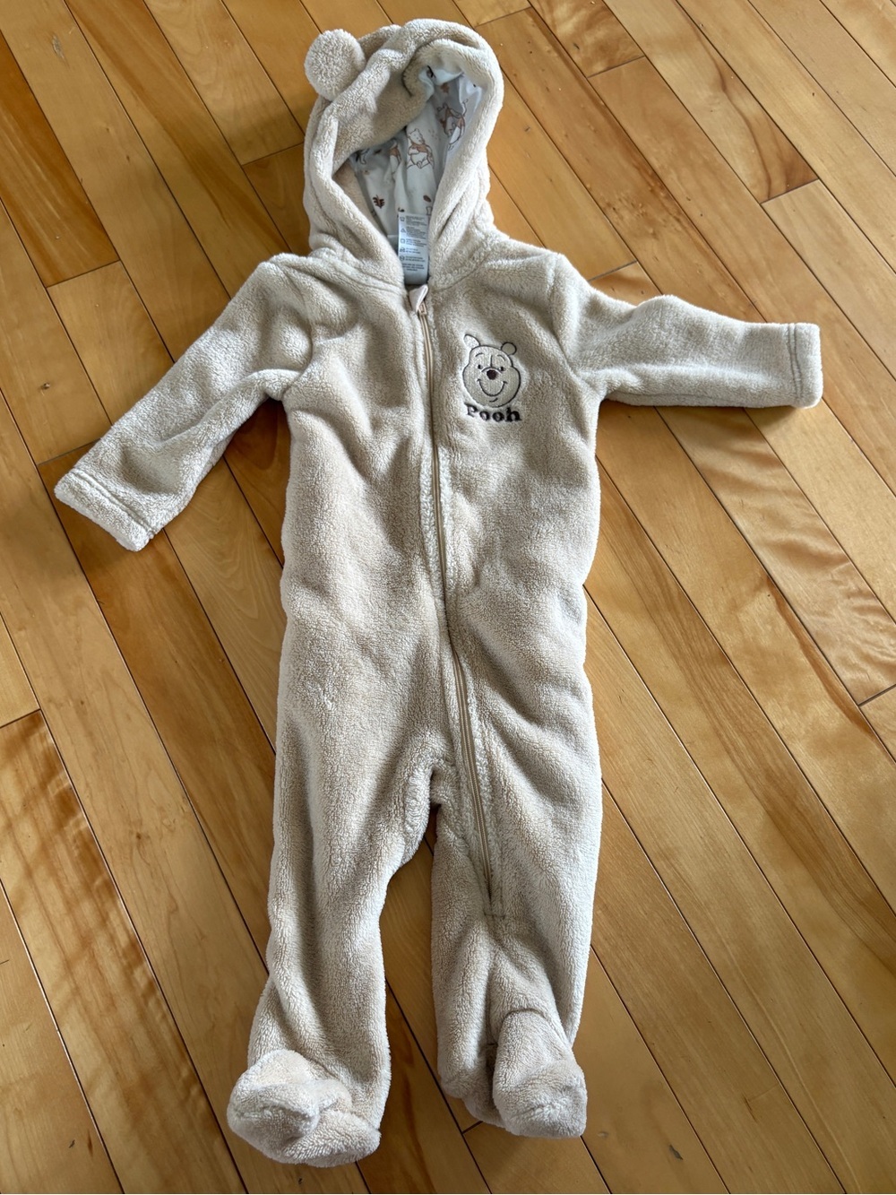 Disney 6-9m unisex baby pjs fluffy onepiece suit Winnie the Pooh winter snow tan
